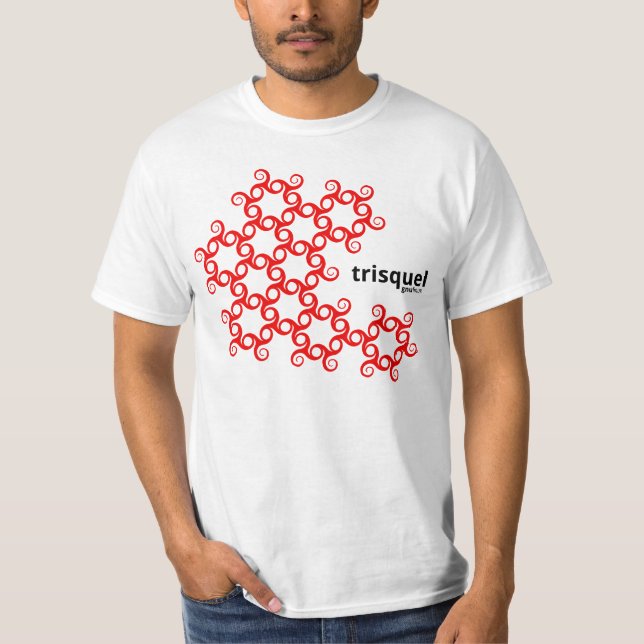 Trisquel pattern T-shirt (Front)