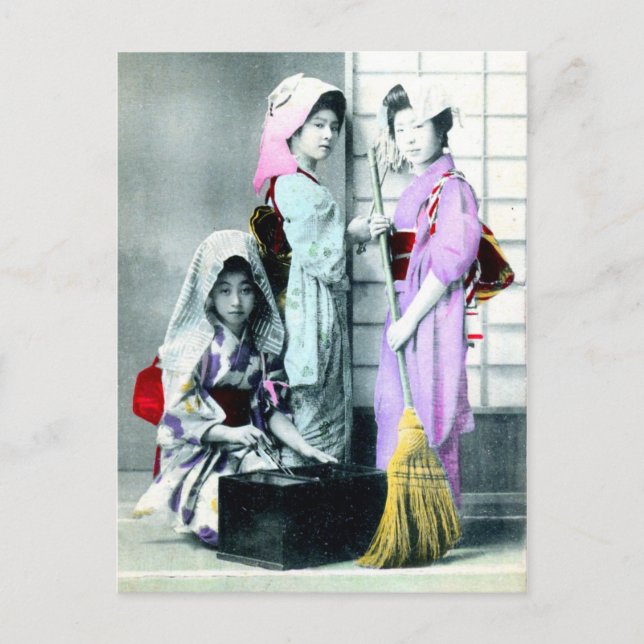 Trois cartes postales Maids (Devant)