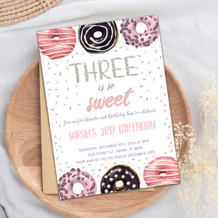 Trois est doux Donut Invitations d'anniversaire