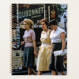 Trois femmes mode de rue à Paris
