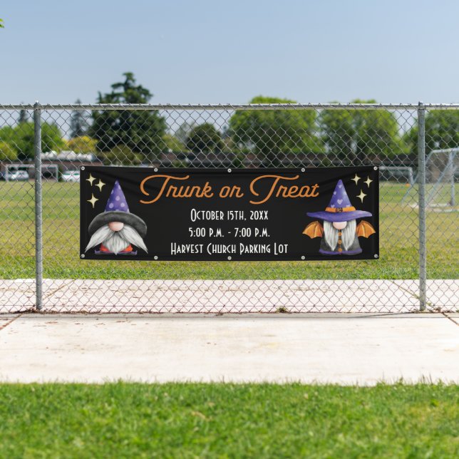 Tronc Gnomes mignons ou bannière de traitement (En situation)