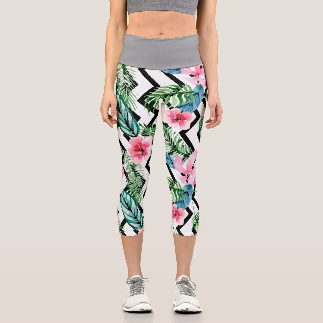 Tropic Motion – Palm & Hibiscus Capri Leggings (Front)
