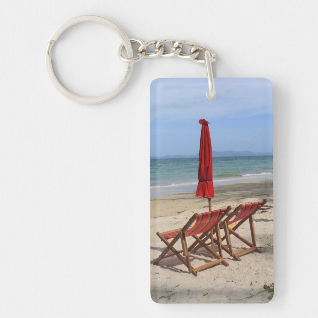 Tropical beach keychain (Front)