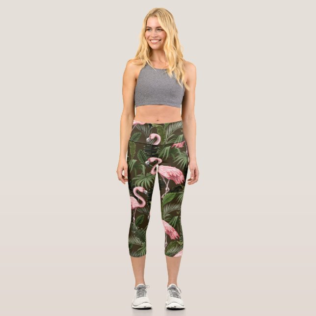 Tropical Flamingo Pattern: Vintage Leaves Capri Leggings (Front)