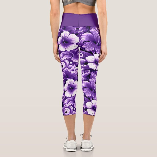 Tropical Hawaiian Flowers Hibiscus Purple Pattern Capri Leggings (Back)