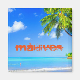 Tropical island in Maldives Magnet