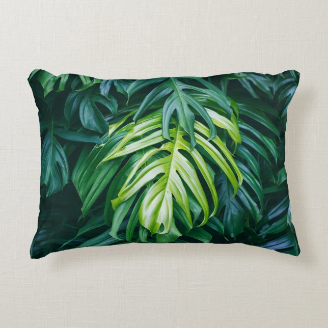 Tropical leaves: dark nature background. accent pillow (Front)