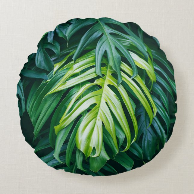 Tropical leaves: dark nature background. round pillow (Front)