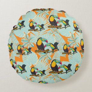 Tropical leaves toucan seamless Pattern Round Pillow