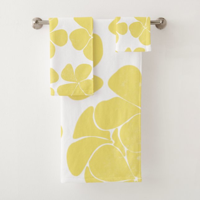 tropical modern frangipani plumeria bath towel set (Insitu)