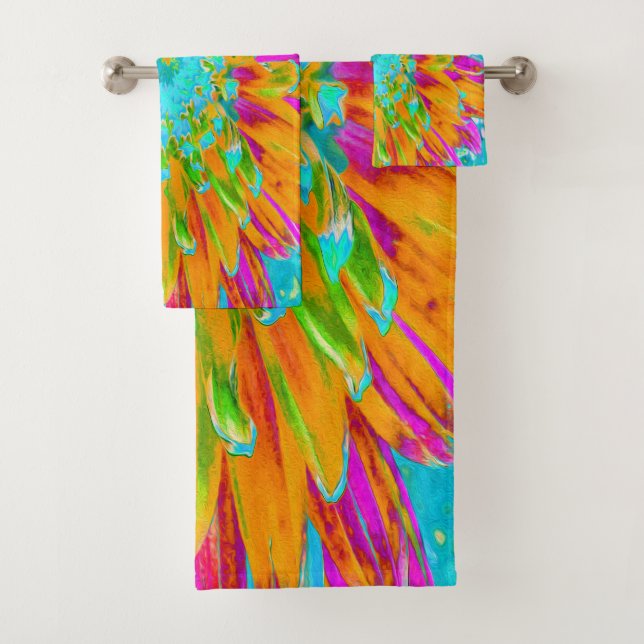 Tropical Orange and Hot Pink Decorative Dahlia Bath Towel Set (Insitu)