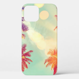 Tropical palm tree with colorful bokeh sun light o iPhone 12 case