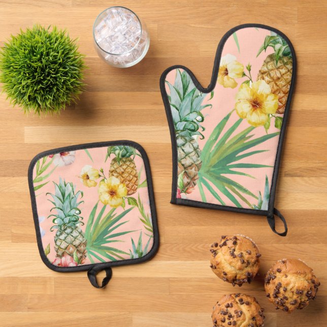 Tropical Pineapple Oven Mitt & Pot Holder Set (Top Down)