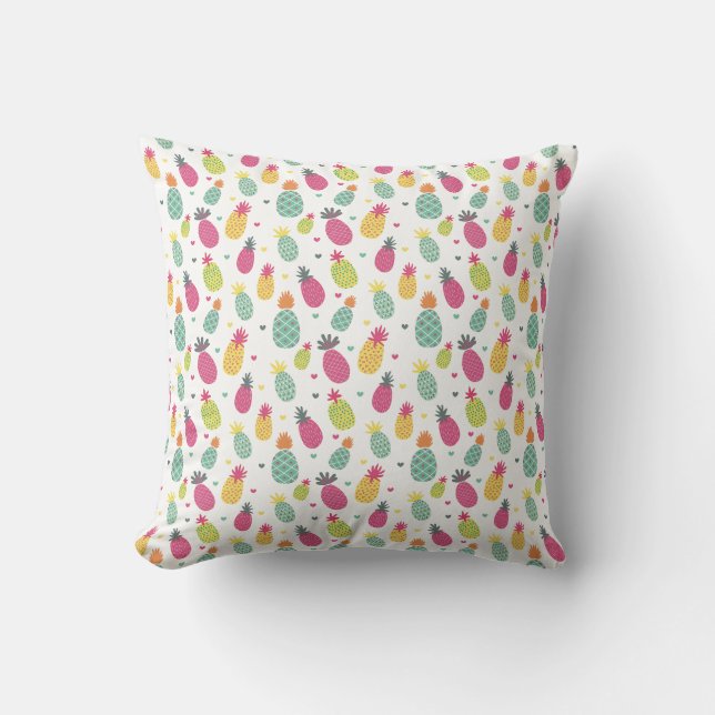 Tropical Pineapple pattern Throw Pillow (Front)