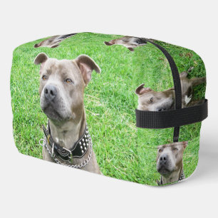 Trousse De Toilette Adulte Homme Staffordshire Bull Terrier assis
