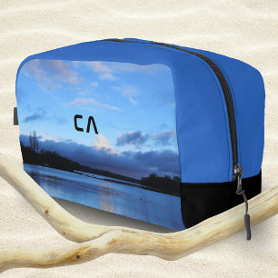 Trousse De Toilette Monogramme photo Blue Lake