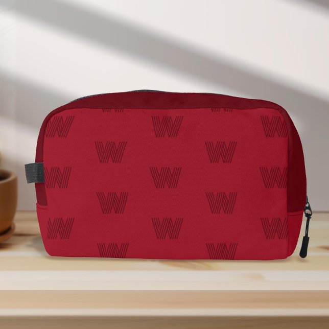 Trousse De Toilette monogramme tendance, simple rouge moderne monogram (Red monogram, women's dopp kit bag.)