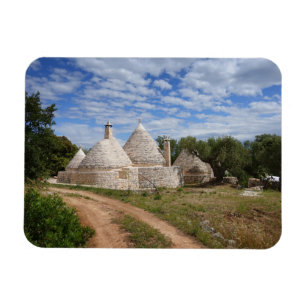 Trulli houses in Puglia/Apulia Magnet