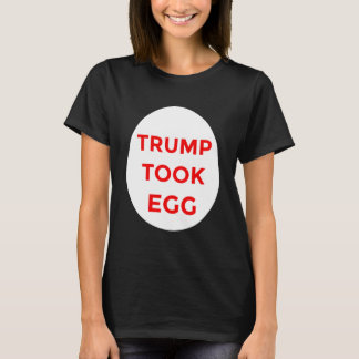 Trump a pris un t-shirt
