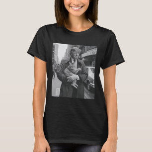 Trump And Cat In Newyork  T-Shirt