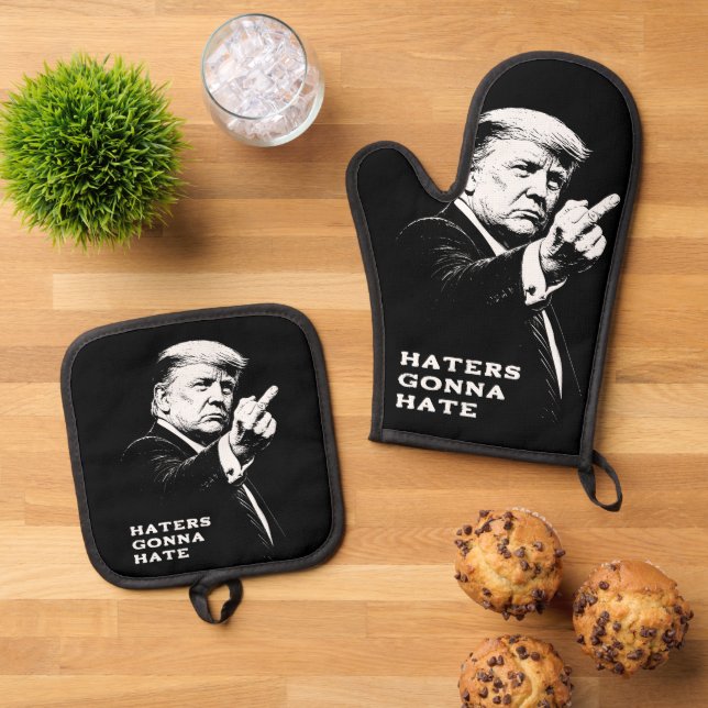 Trump Middle Finger 2026 Meme Funny Oven Mitt & Pot Holder Set (Top Down)