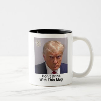 Trump Mug "Ne buvez pas avec cette boue"