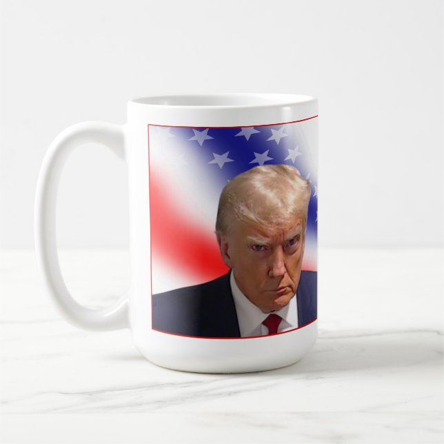 Trump Mug Shot, 24 août 2023 Arrest Comment (Gauche)