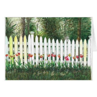 Tulipes à la clôture blanche