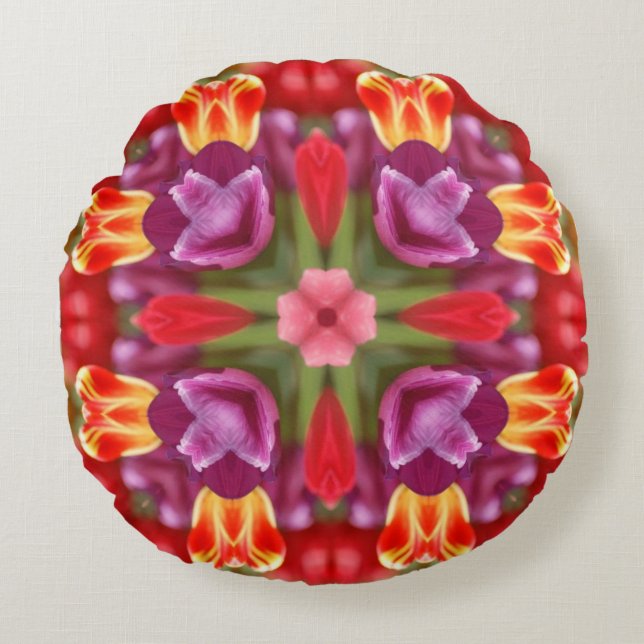 Tulips Kaleidoscope  Round Pillow (Front)