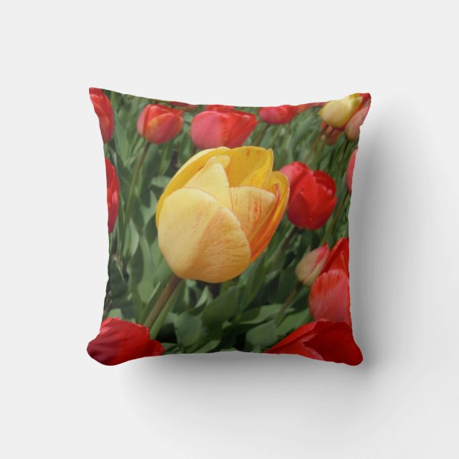 TULIPS THROW PILLOW (Front)