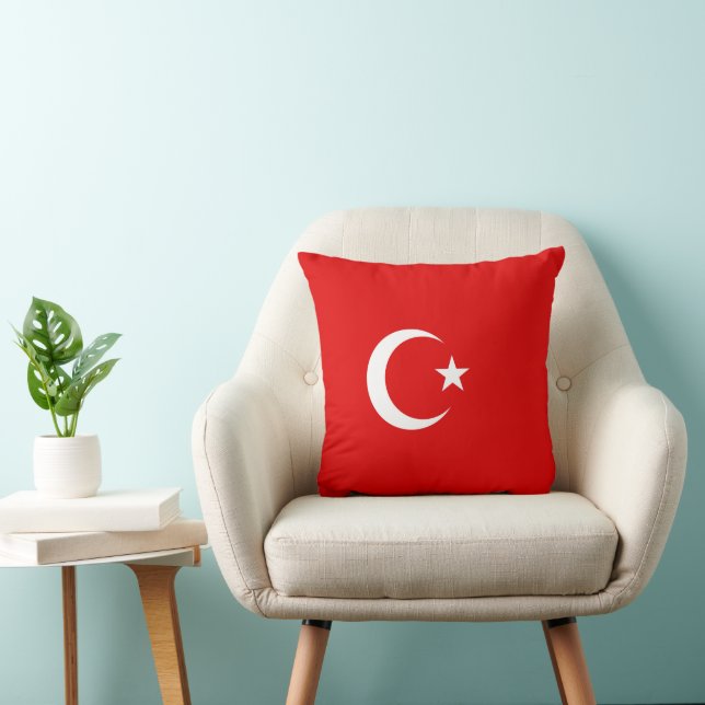 Turkey flag throw pillow (Chair)