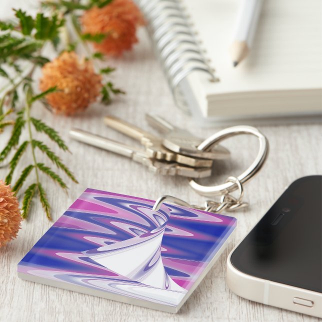 Turning waves keychain (Front Right)