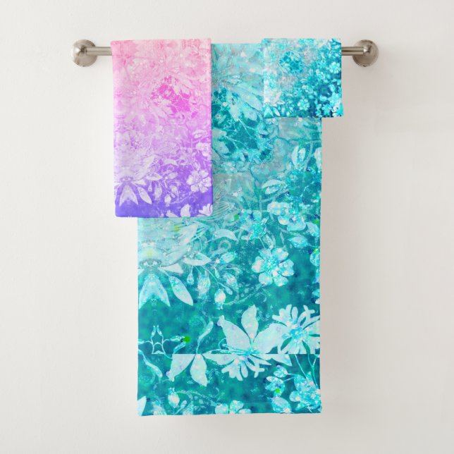 Turquoise Aqua Blue Floral Pattern    Bath Towel Set (Insitu)