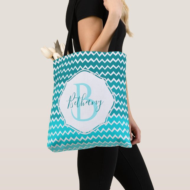 Turquoise Ombre Chevron Sac fourre-tout personnali (De près)