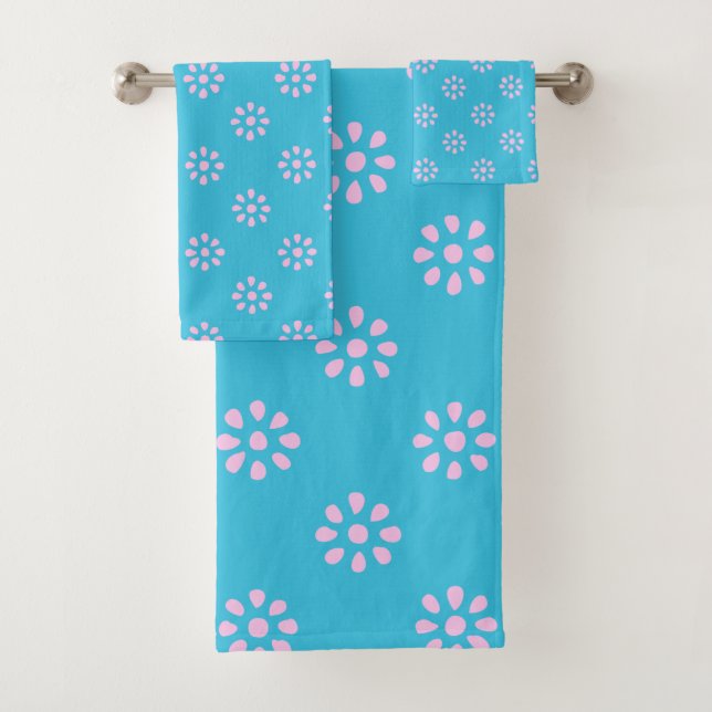 Turquoise Pink Flowers Boho Aesthetic Pattern Bath Towel Set (Insitu)