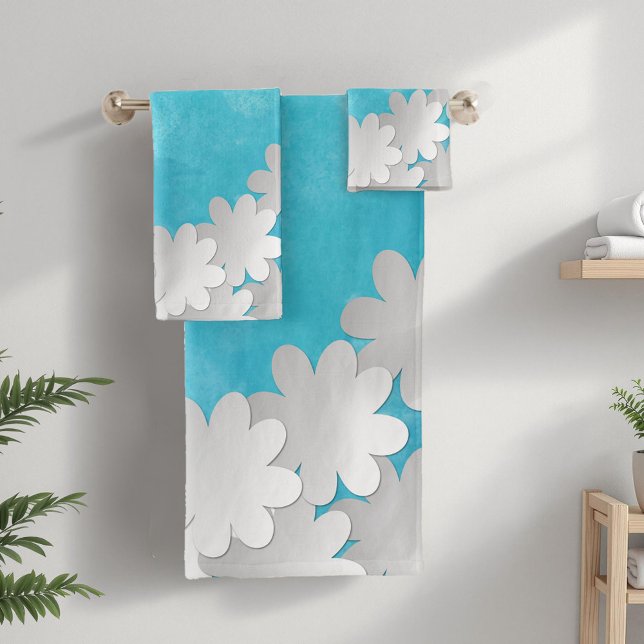 Turquoise Watercolor and White Flowers Bath Towel Set (Creator Uploaded)
