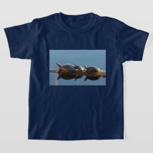 Turtle Family Sunning sur un T-shirt pour enfants