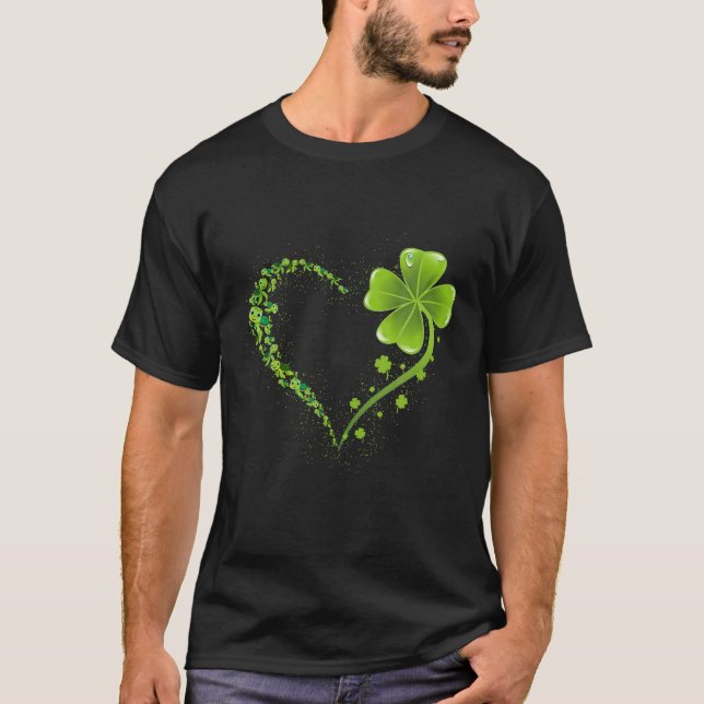 Turtle Heart Leaf Irish St Patrick Day Clover Hear T-Shirt (Front)