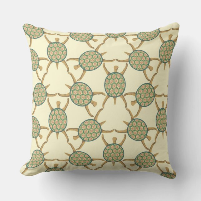 Turtle pattern throw pillow (Front)