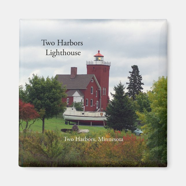 Two Harbours Lighthouse & Boat magnet (Front)