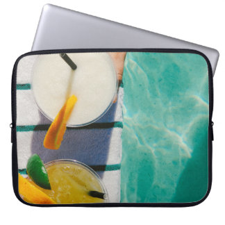 Two juice cups laptop sleeve
