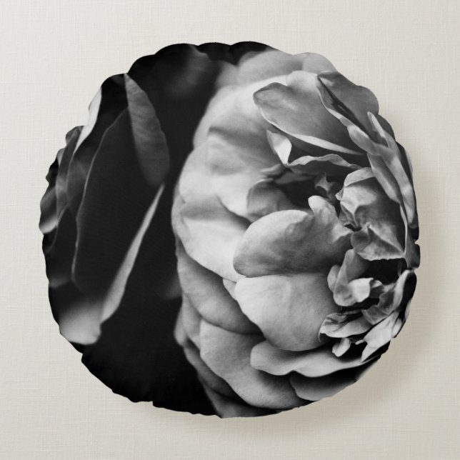 two roses round pillow (Front)