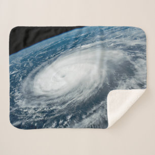 Typhoon Hinnamnor. Sherpa Blanket