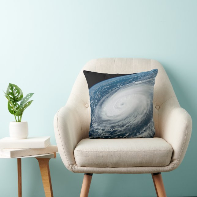 Typhoon Hinnamnor. Throw Pillow (Chair)
