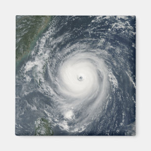 Typhoon Longwang approaching Taiwan Magnet