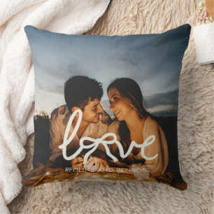 Typographie d'amour moderne Coussin personnalisé a