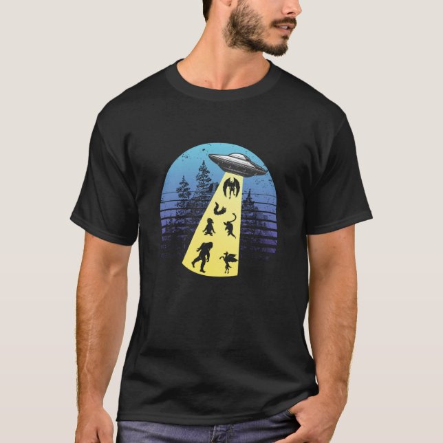 UFO Abduction cryptozoology cryptozoologist T-Shirt (Front)