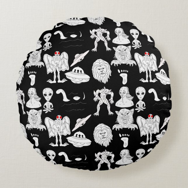 UFO, Alien, Bigfoot Cryptid  Round Pillow (Front)