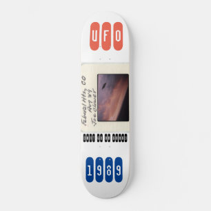 UFO ARE REAL  / TST Skateboard