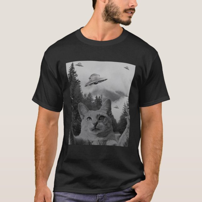 UFO Sighting  Cat Selfie Alien Conspiracy Sci Fi L T-Shirt (Front)